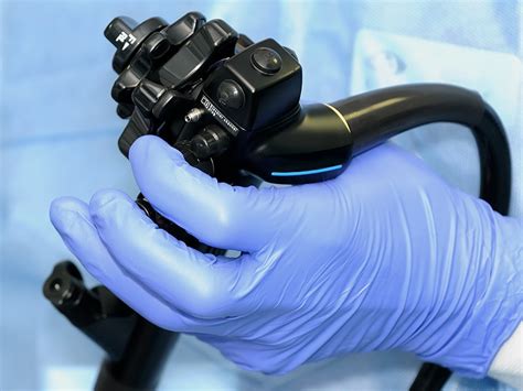 Double Reprocessing Decontaminates Duodenoscopes .